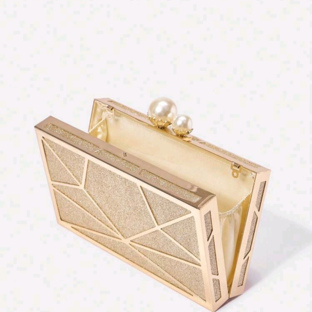 Golden Geometric Clutch